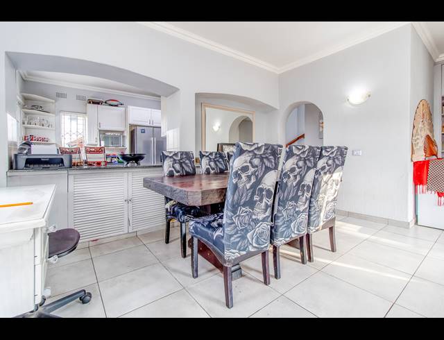 3 BEDROOM DUPLEX FOR SALE IN WELTEVREDEN PARK